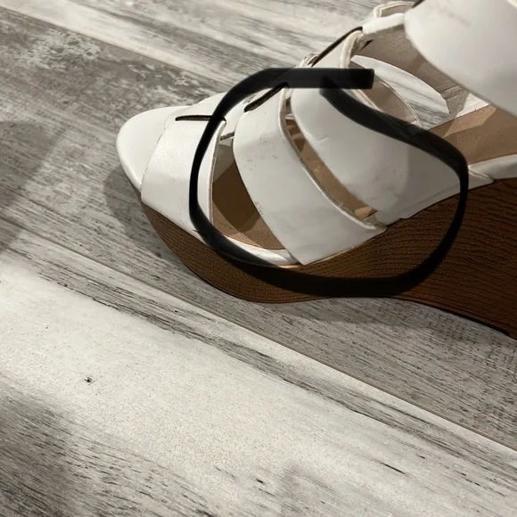 Nine West Wedges - Picture 13 of 13